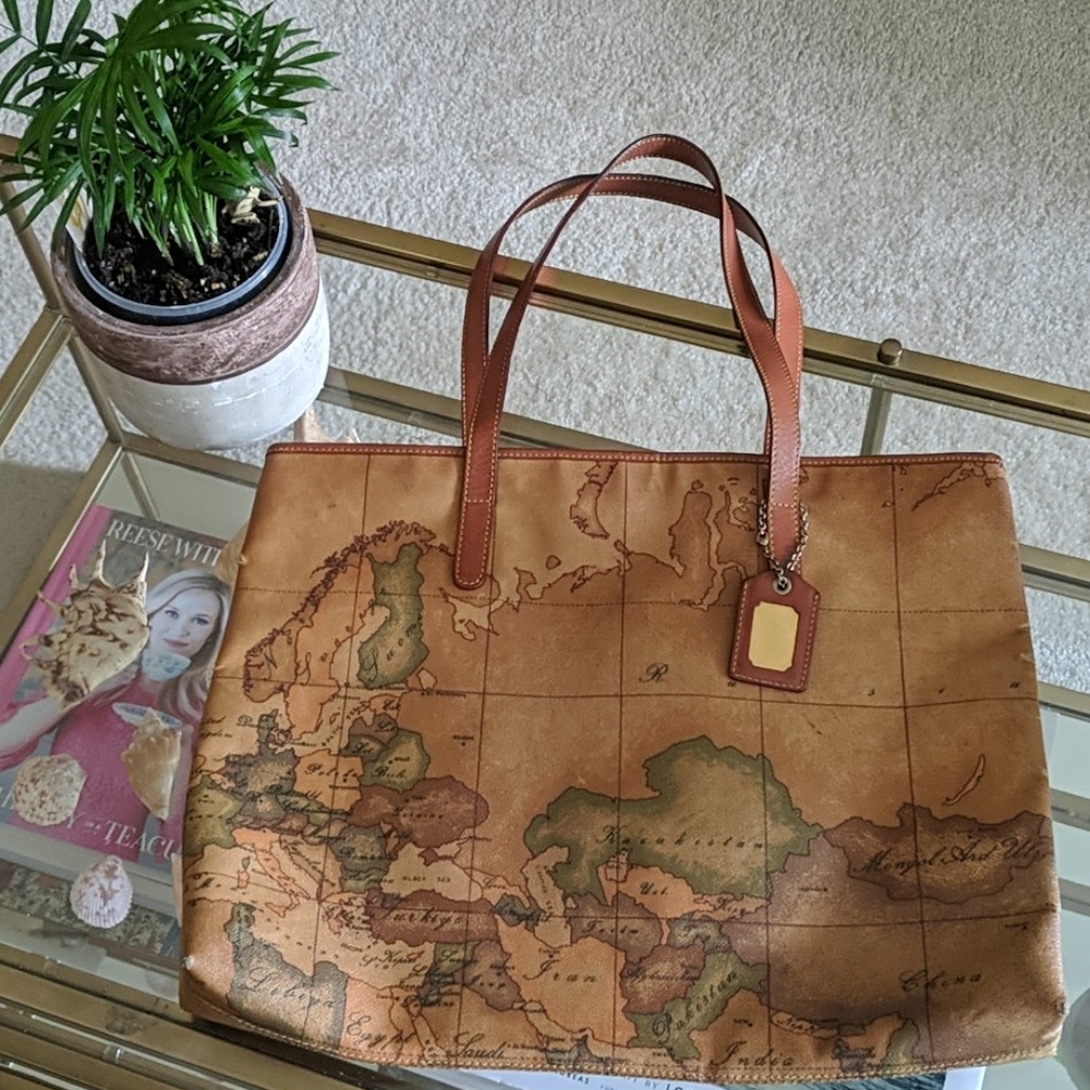 Alviero Martini Tote Purse